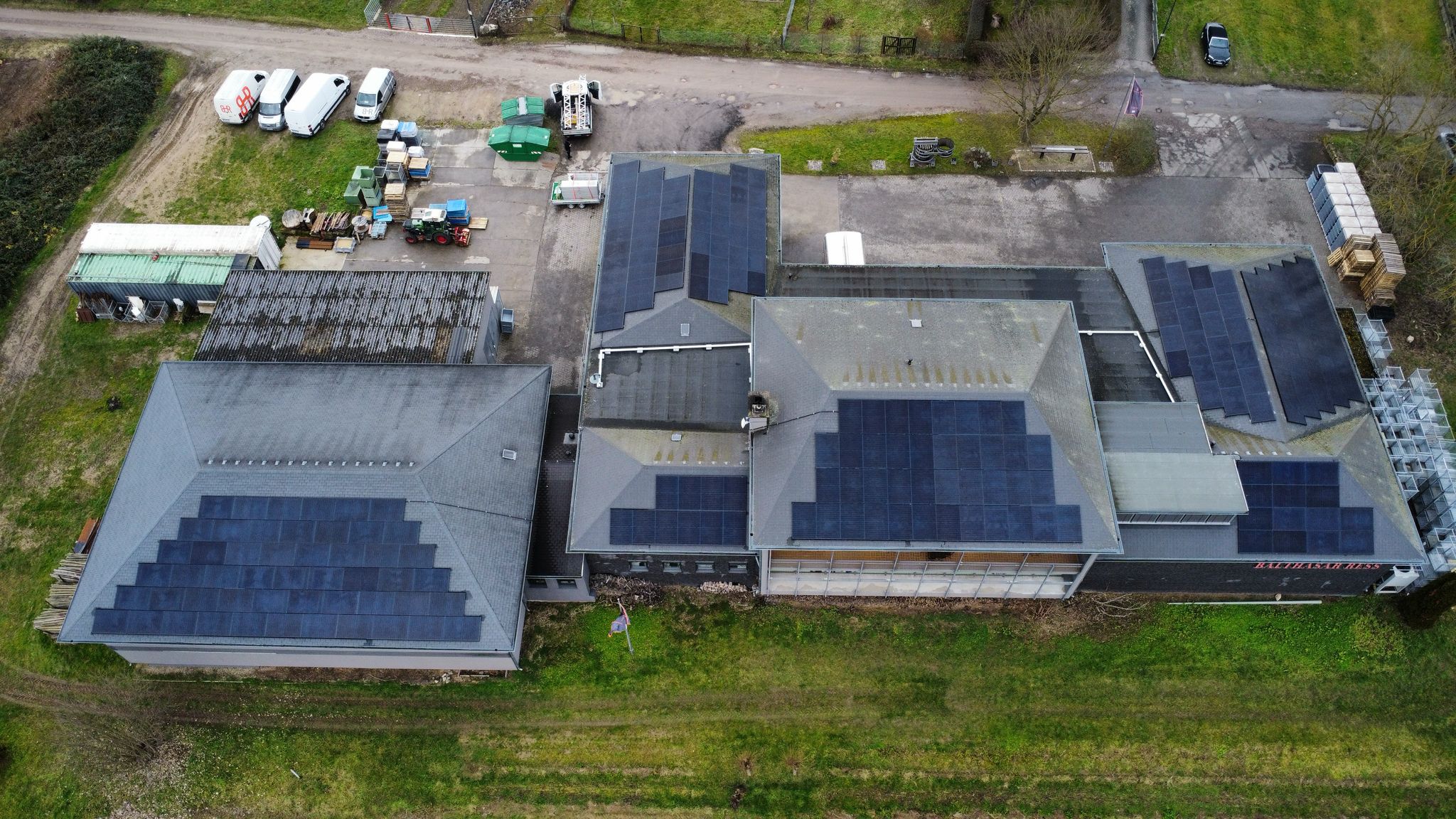 Photovoltaikanlage des Weinguts Ress